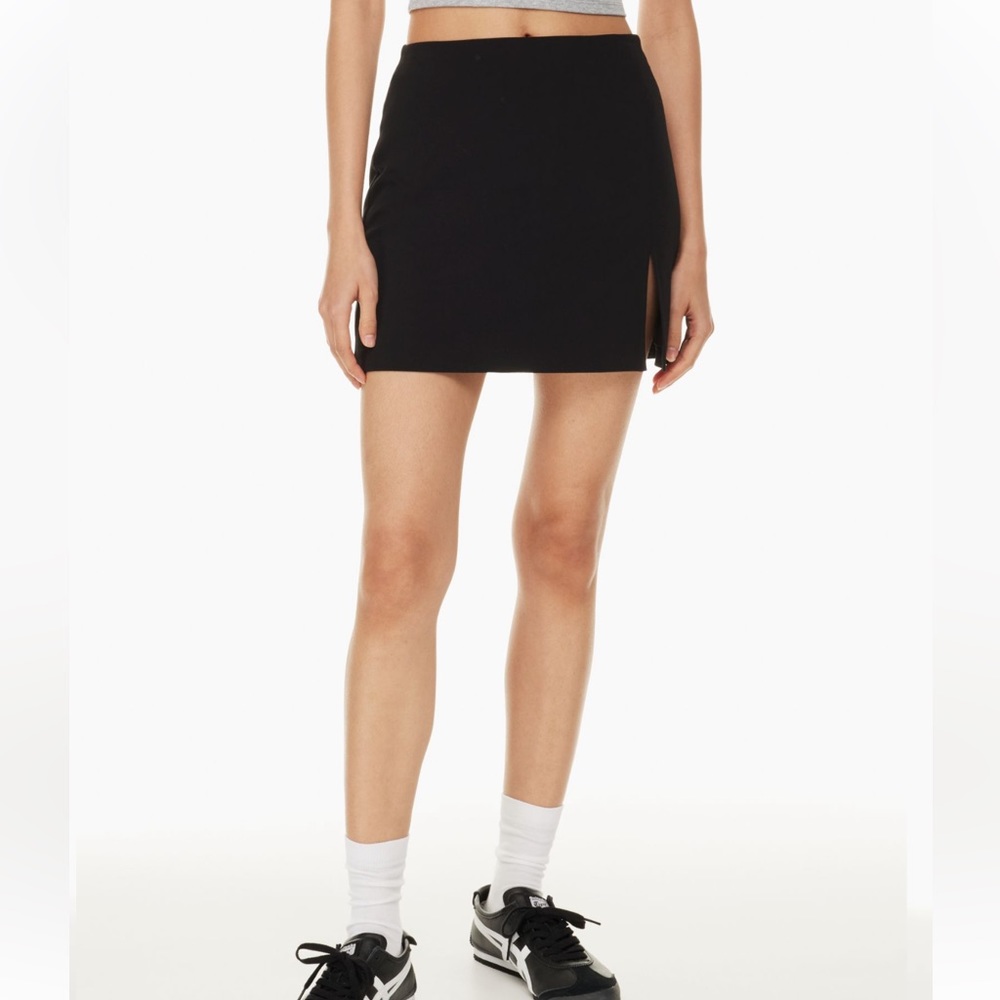 Aritzia Elegant Black Mini Skirt